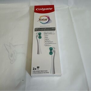 Colgate Total Replacement Toothbrush Heads - White with Green Accents (2 Pack)